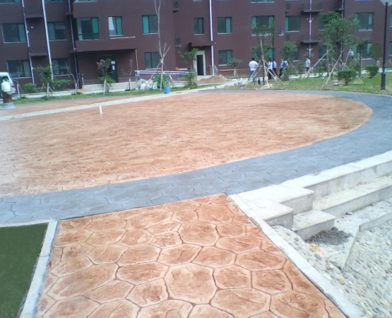 东莞鸿乐压模地坪工程