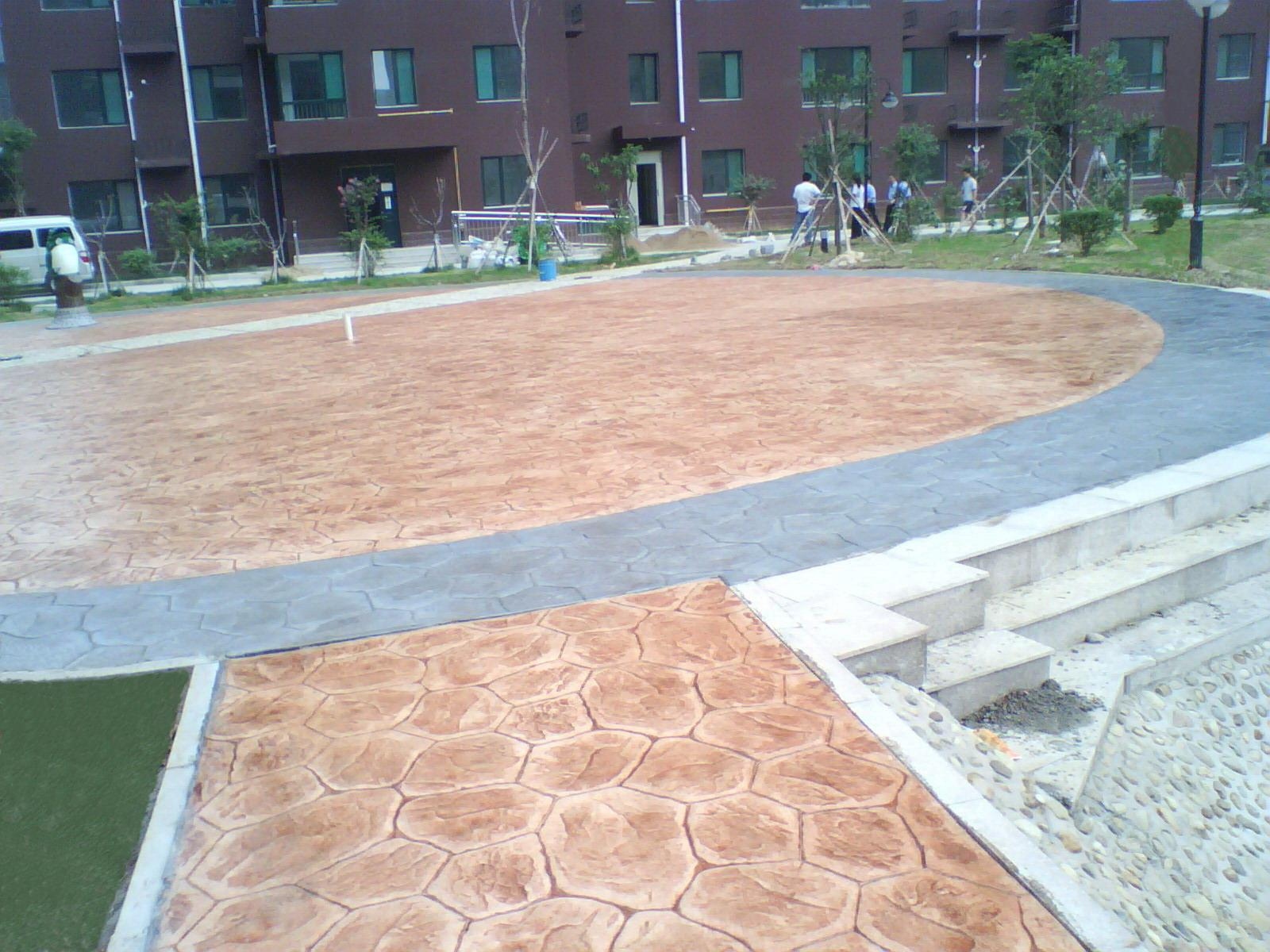 东莞鸿乐压模地坪工程